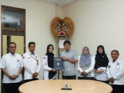 UMPO dan MAN 1 Ponorogo Teken MoU, Dorong Pendidikan Inklusif hingga Program Beasiswa