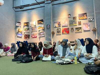 Bekali Mahasiswa Praktikum Terpadu, Prodi Ikom Gelar Workshop Film Dokumenter dan Fiksi